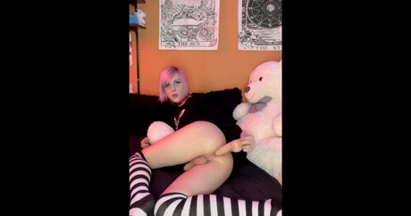 evie angel free actress galleries