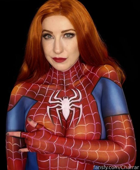 rednamrahC model erotic picture