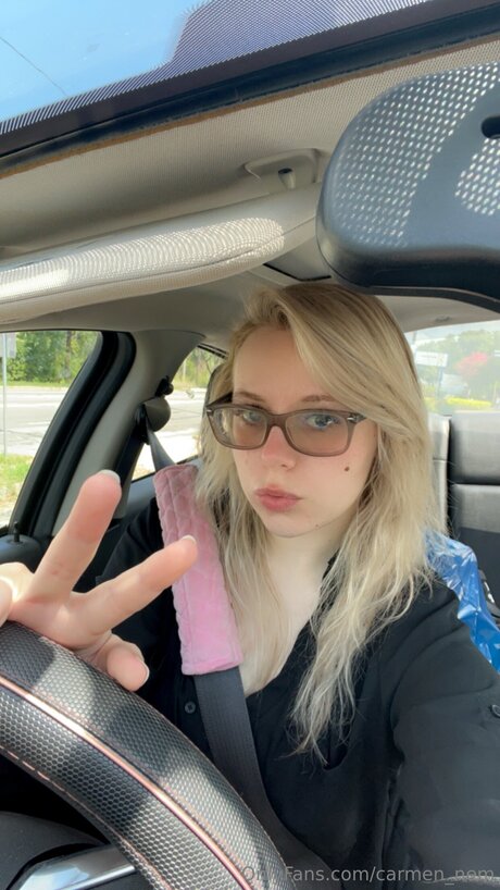 carmen nem star hot pictures