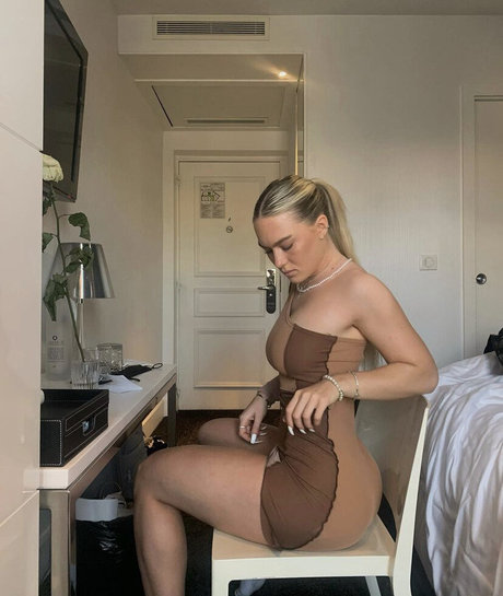 Hannabaumnn sex actress photos