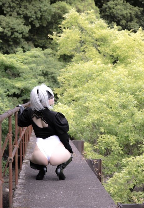 saku93 erotic actress photo