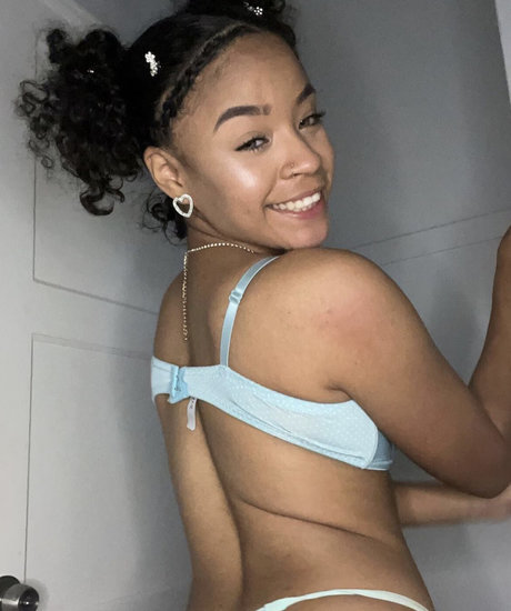 Lionesscave nude actress image