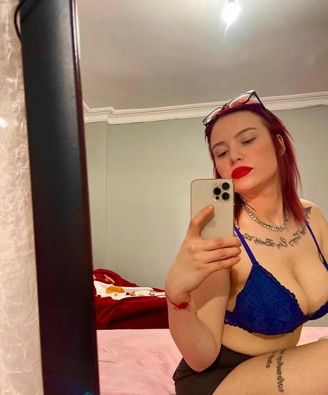 Arzu Ylmaz nude pornstar pic