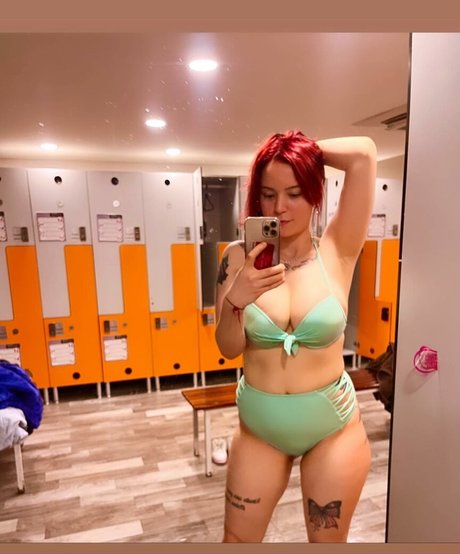 Arzu Ylmaz pornstar nude images