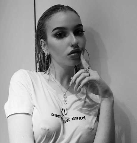 _lilsauvage_ free pornstar images