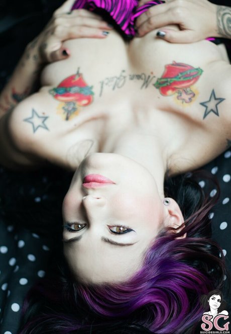 Fernanda Mercury sexy actress gallery