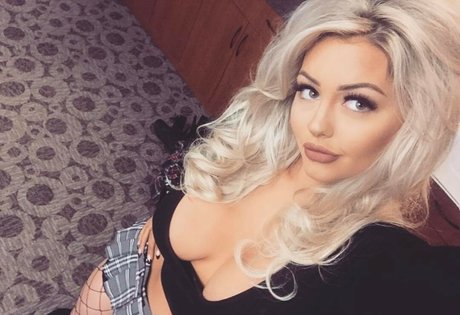 Rachel Barley sexy star img