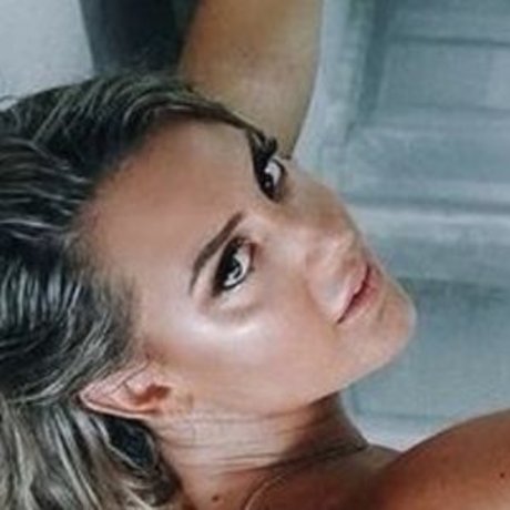 Graceevelyn_ pornstar nude pic