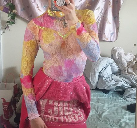 if u seek amy tonight model perfect photo