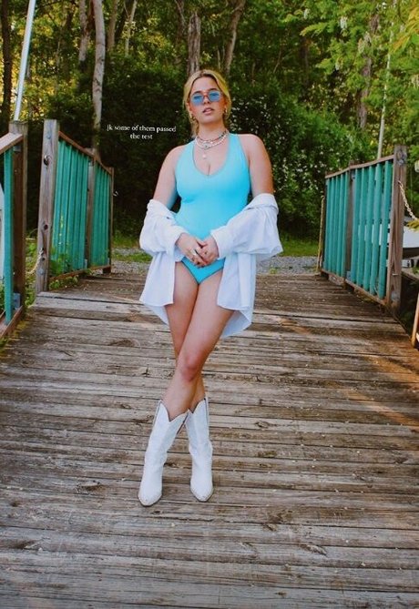 Emma Topp model nice pics