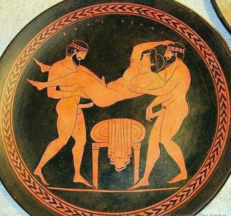 Esme Louise James naked model pic