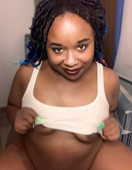 Aurora Galaxy pornstar hot img