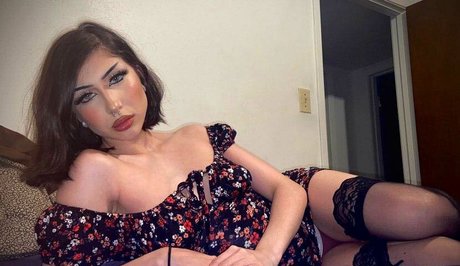 millfjugs hot actress pics