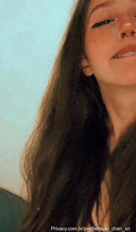 Tsuki Chan exclusive actress gallery