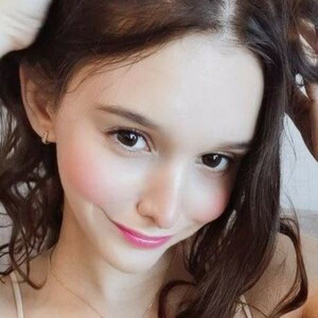 Nekoniko model exclusive picture