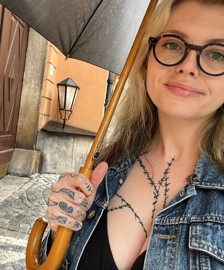 Miss Marilyn best pornstar pics