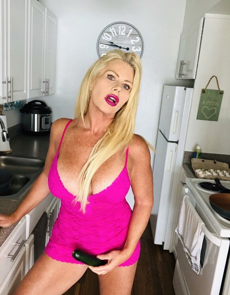 Shellsndreams pornstar erotic pic