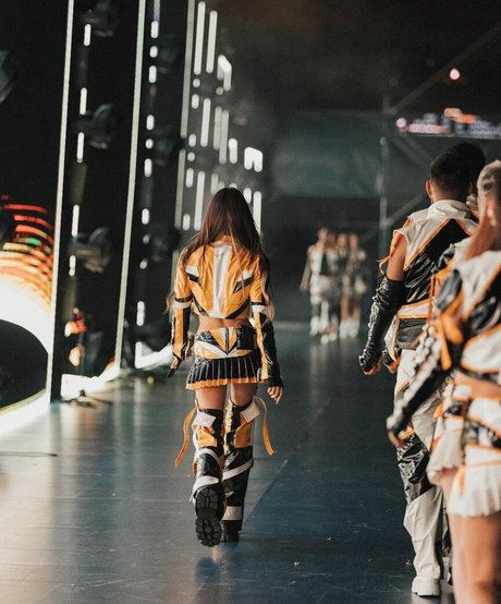 Martina Stoessel nice model pic