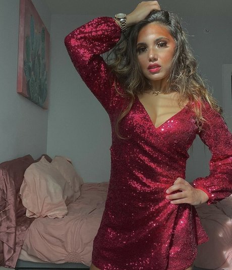 Shari G beautiful actress photos