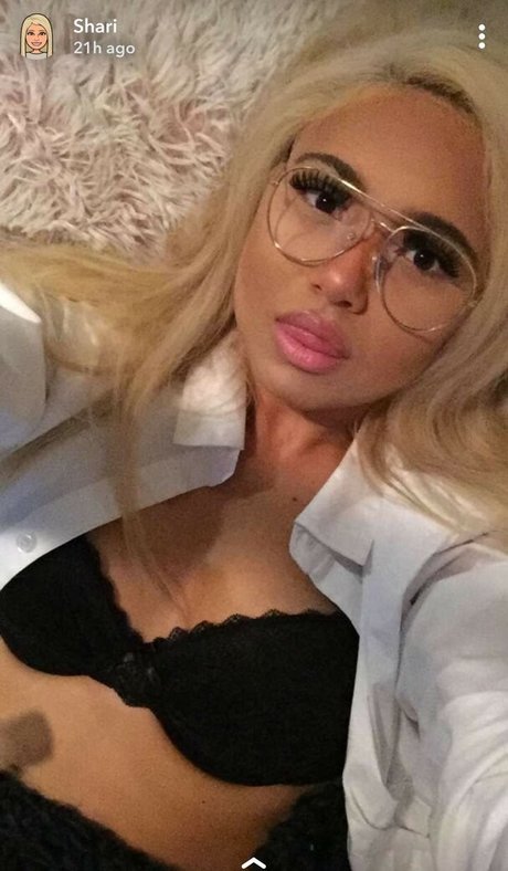 Shari G pornstar pretty pictures