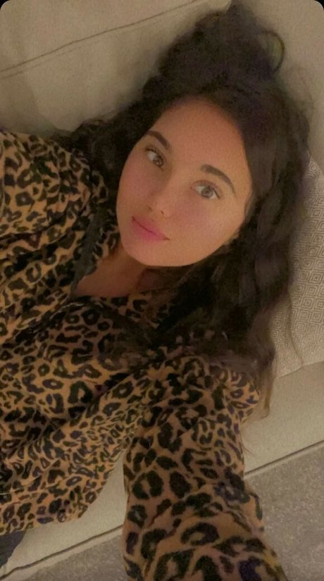 Shari G sexy model pics