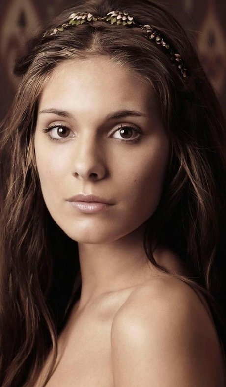 Caitlin Stasey sexy pornstar galleries