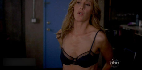 Kim Raver model perfect photos