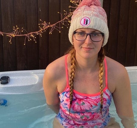 Jessica Jane Applegate sexy star pictures