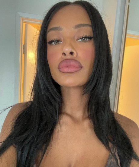 Vinetrria Vinetria nice model img