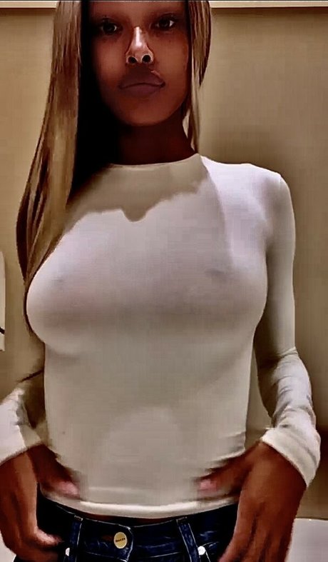 Vinetrria Vinetria star adult img