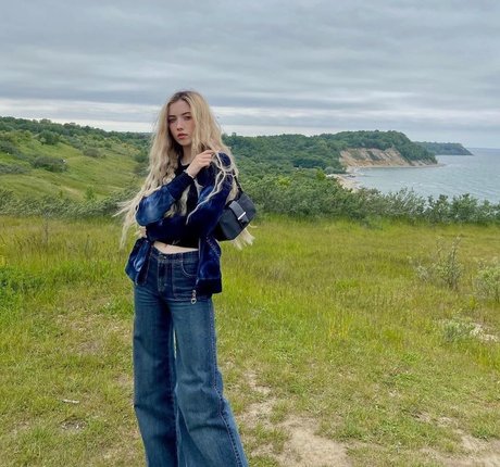 Lexi Poy free star pics