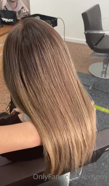 Lexi Poy hot actress pics