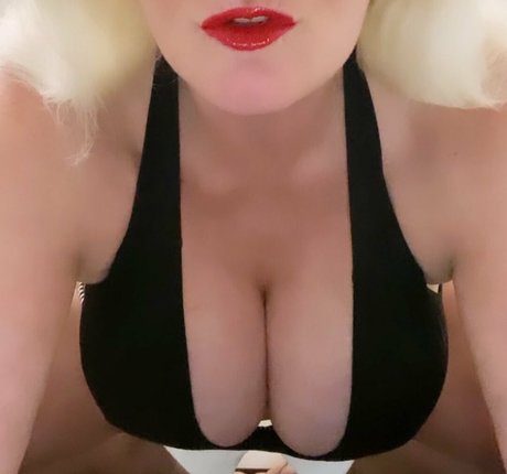 Sandie Lee art model images