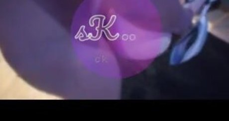 Becky Chase exclusive model image