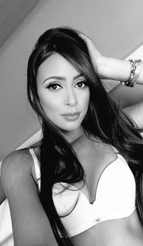 Caro Ortiz high quality star pic