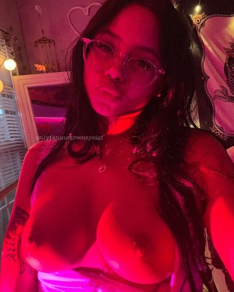 urgreeneyedgf model porn photos