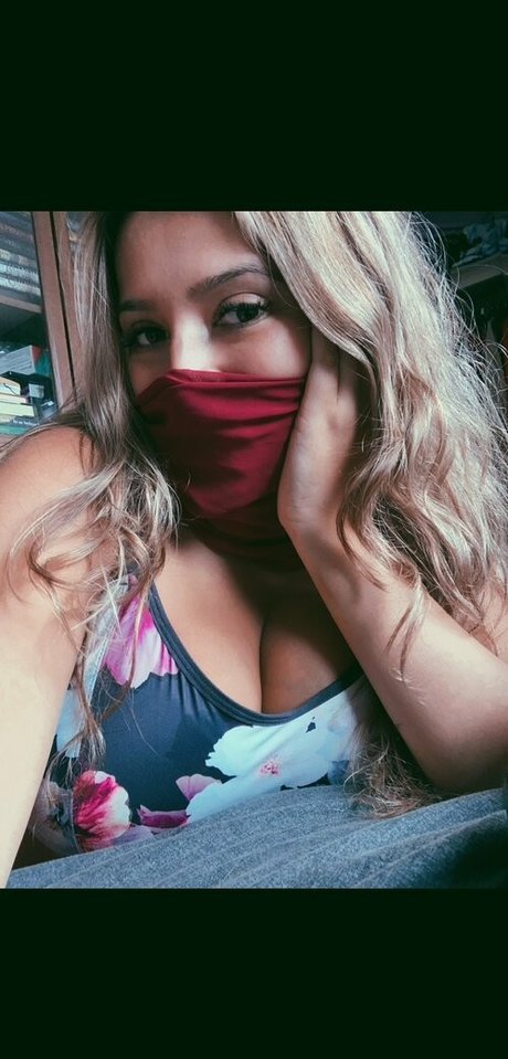 Zara Zahir porn model galleries