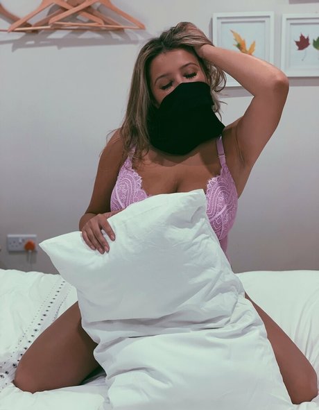 Zara Zahir pornstar art photos