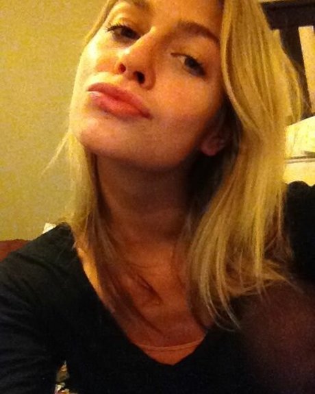 Annie McGinty perfect actress galleries