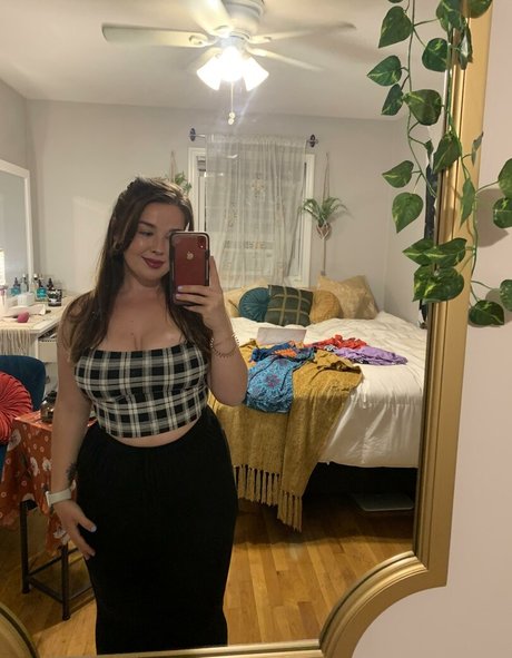 Lettuce2281 pornstar pics