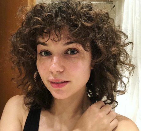 Frankie Ward perfect actress photo