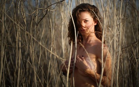 Yael Gayaa model pictures