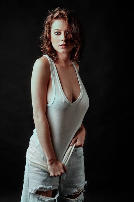 Yael Gayaa star perfect pic