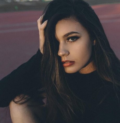 Amber Dawn Frank profile pic