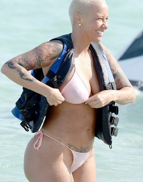 Amber Levonchuck top star img