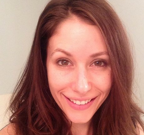 Amanda Crew erotic model picture