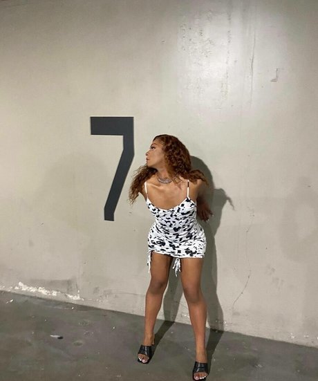 Bianca Brown exclusive pornstar picture