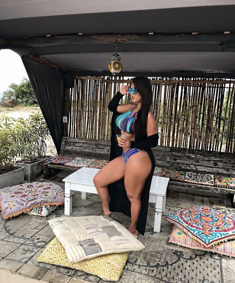 Isabella Pinheiro exclusive model archive