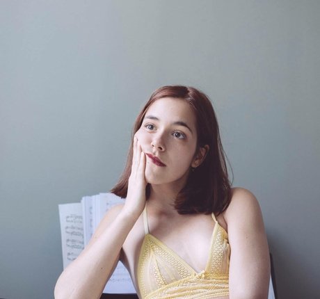 Lou Howard nudes star photo