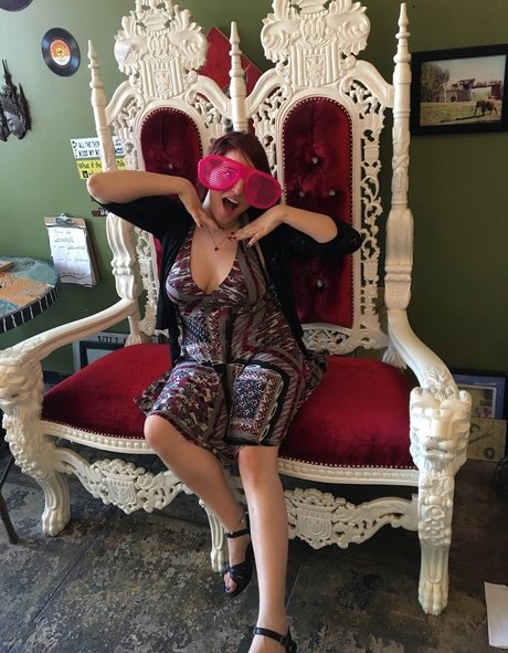 NixiePixel star naked images